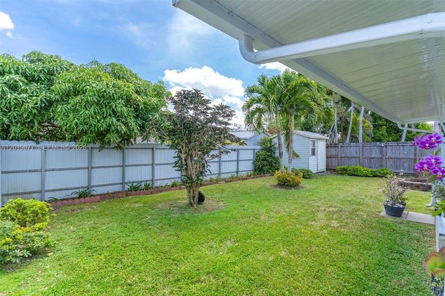 13520 SW 180th Ter, Miami, FL 33177