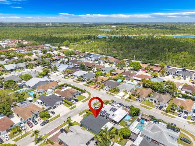 13520 SW 180th Ter, Miami, FL 33177