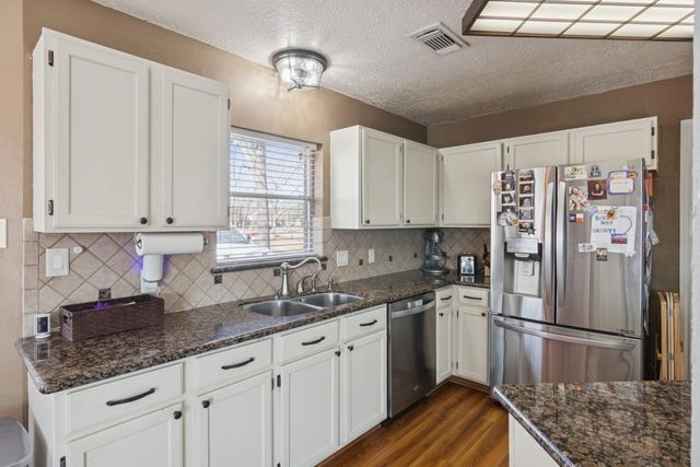 10110 El Chaco Street, Baytown, TX 77521