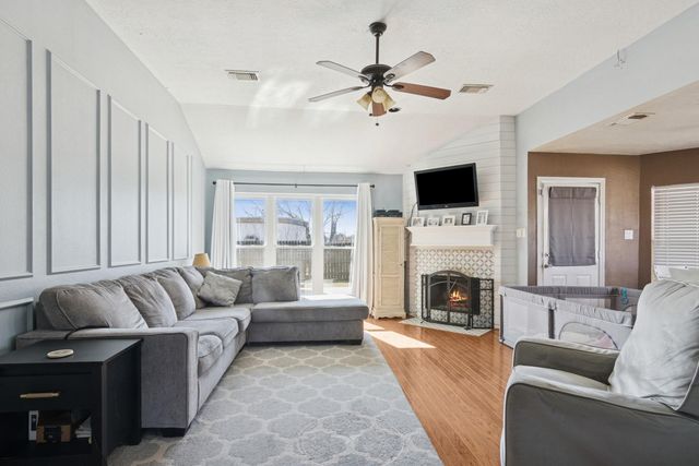 10110 El Chaco Street, Baytown, TX 77521