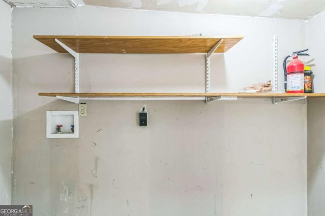 927 Slash Pine Road, Forest Park, GA 30297