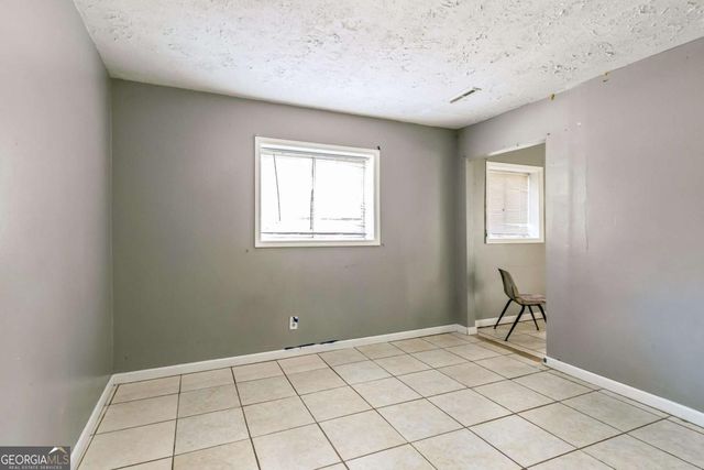 927 Slash Pine Road, Forest Park, GA 30297