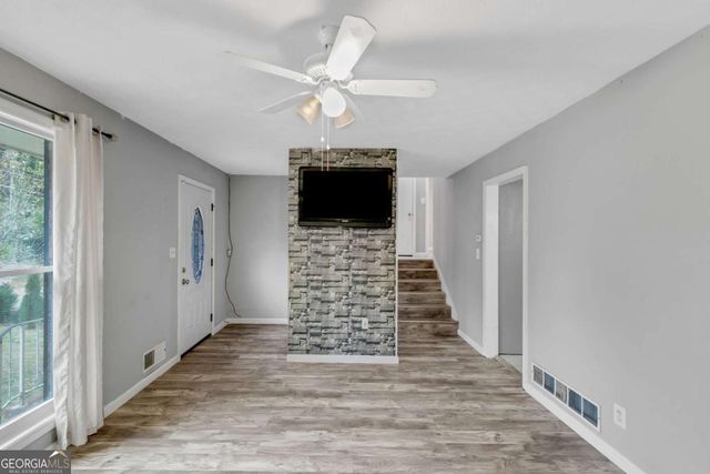 927 Slash Pine Road, Forest Park, GA 30297