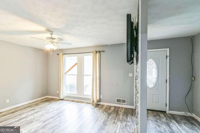 927 Slash Pine Road, Forest Park, GA 30297