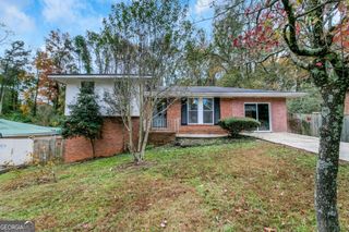 927 Slash Pine Road, Forest Park, GA 30297
