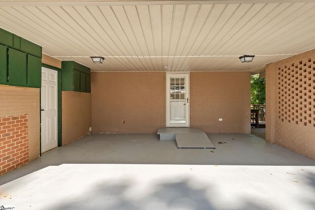 415 Ponce De Leon Drive, Anderson, SC 29621
