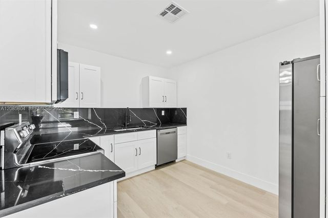 2610 NW 83rd Avenue, Sunrise, FL 33322