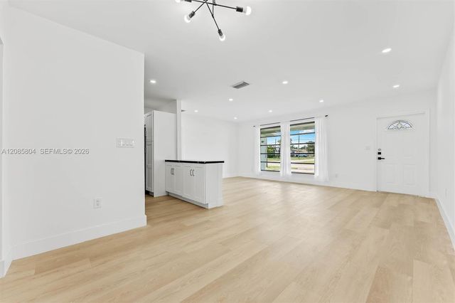 2610 NW 83rd Avenue, Sunrise, FL 33322