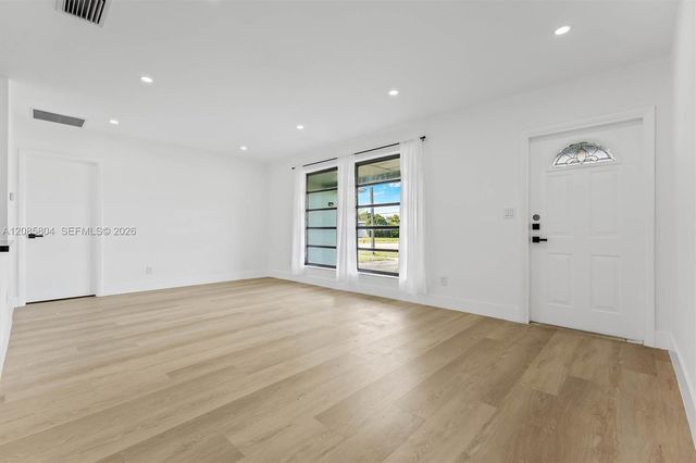2610 NW 83rd Avenue, Sunrise, FL 33322