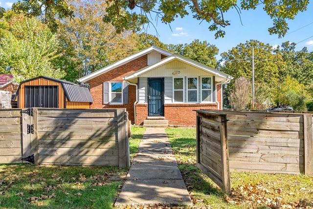 202 Parkway, W, Dickson, TN 37055