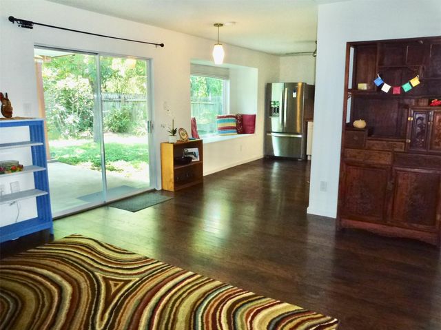 1213 Dunstan DR, Austin, TX 78745