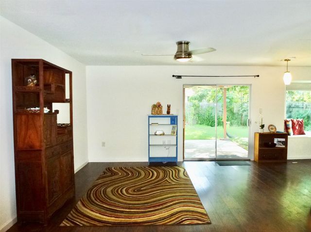 1213 Dunstan DR, Austin, TX 78745