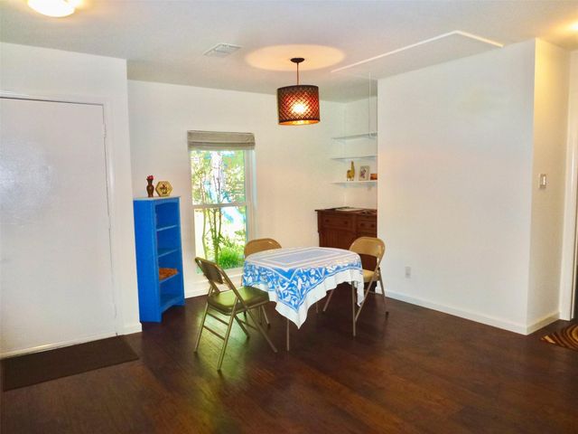 1213 Dunstan DR, Austin, TX 78745