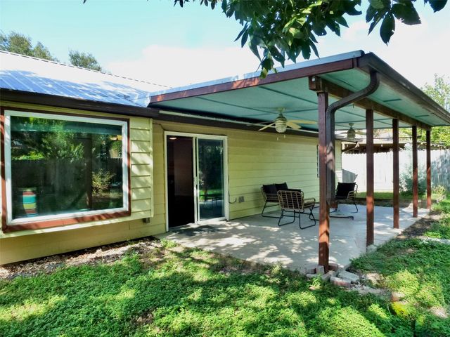 1213 Dunstan DR, Austin, TX 78745
