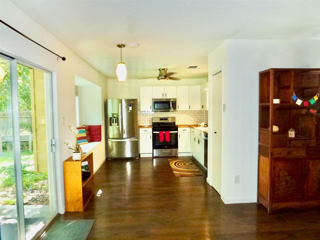 1213 Dunstan DR, Austin, TX 78745