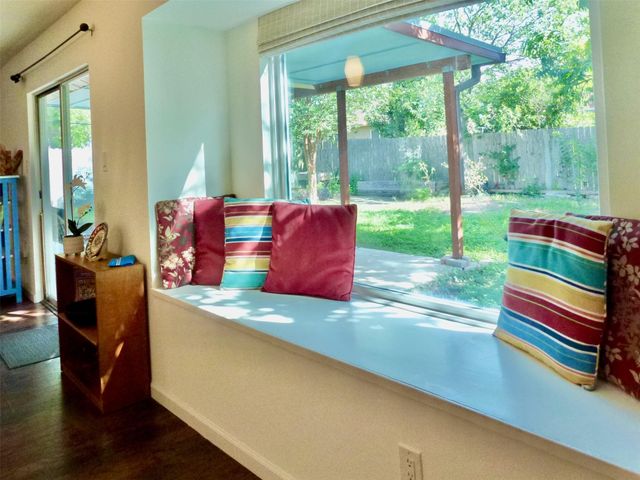 1213 Dunstan DR, Austin, TX 78745