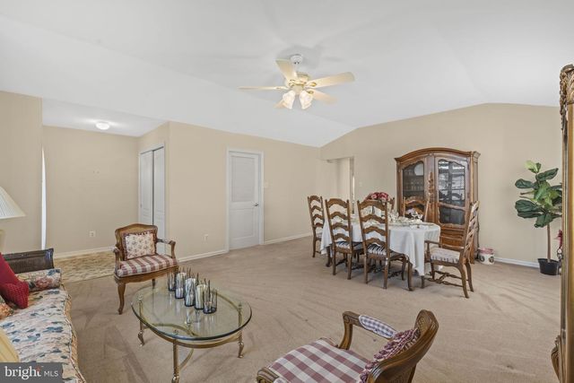 721 VIRGIN ISLAND DR, Williamstown, NJ 08094