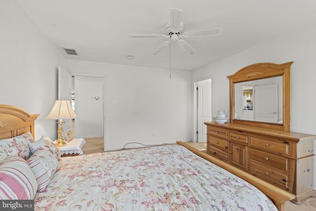 721 VIRGIN ISLAND DR, Williamstown, NJ 08094