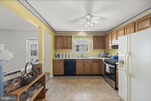 721 VIRGIN ISLAND DR, Williamstown, NJ 08094