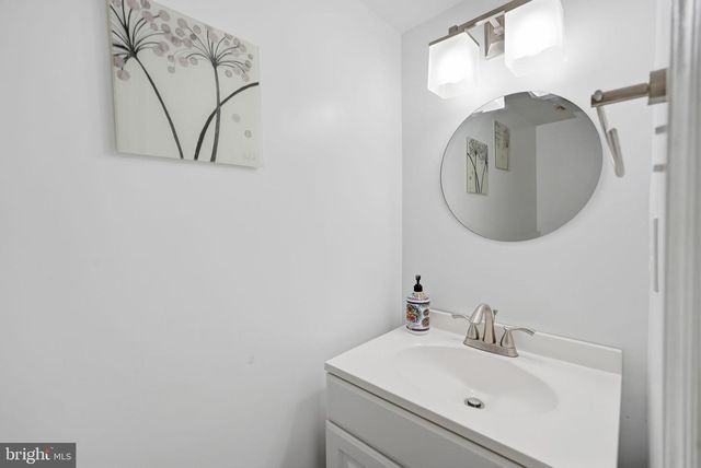 5672 KIRKHAM CT, Springfield, VA 22151