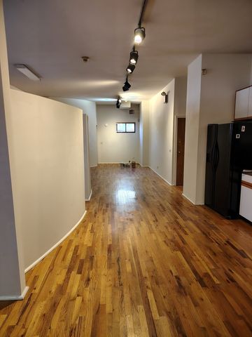 2059 W Grand Avenue 1F, Chicago, IL 60612