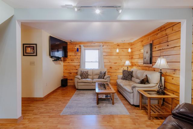 43 Moccasin Trail, Hillsborough, NH 03244