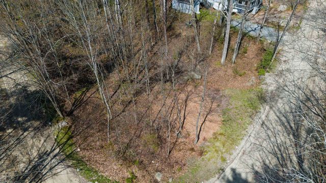 43 Moccasin Trail, Hillsborough, NH 03244