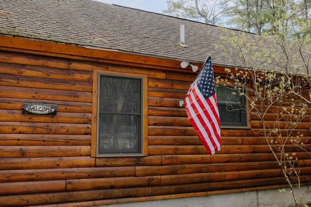43 Moccasin Trail, Hillsborough, NH 03244