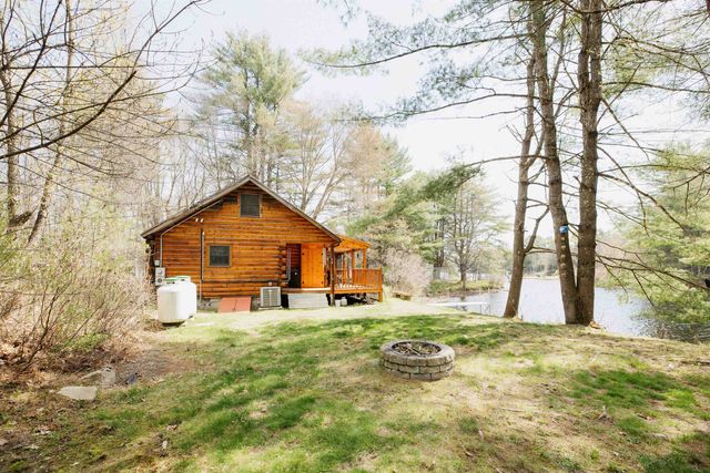 43 Moccasin Trail, Hillsborough, NH 03244