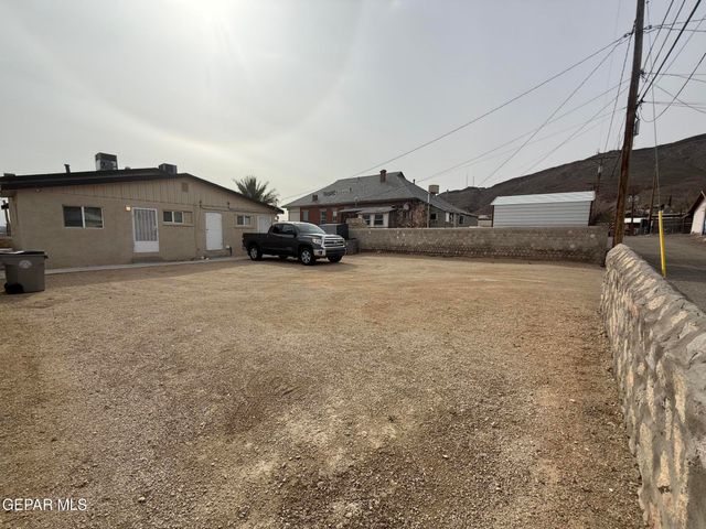 2631 FEDERAL Avenue A & B, El Paso, TX 79930