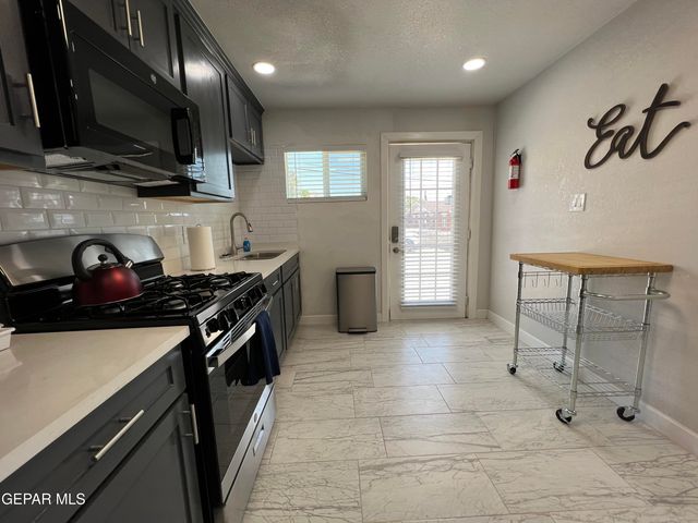 2631 FEDERAL Avenue A & B, El Paso, TX 79930