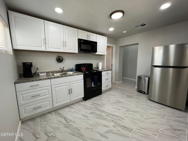 2631 FEDERAL Avenue A & B, El Paso, TX 79930