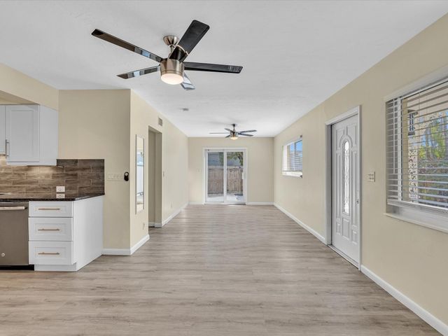 607 W Perry Street, Lantana, FL 33462