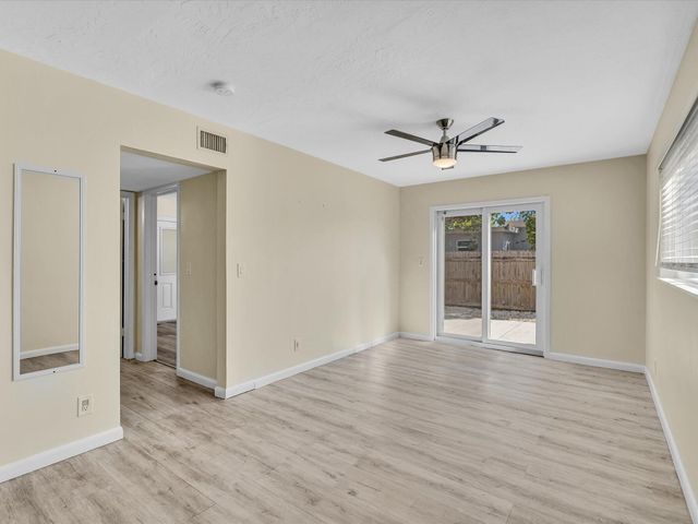 607 W Perry Street, Lantana, FL 33462