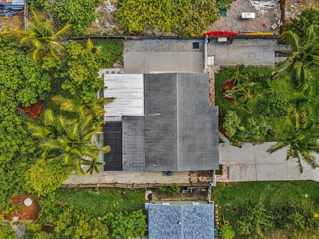 607 W Perry Street, Lantana, FL 33462