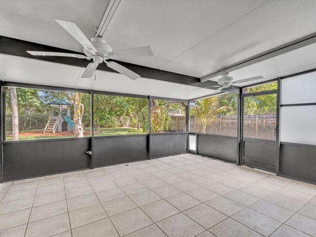 607 W Perry Street, Lantana, FL 33462