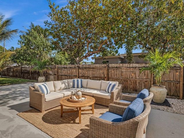 607 W Perry Street, Lantana, FL 33462