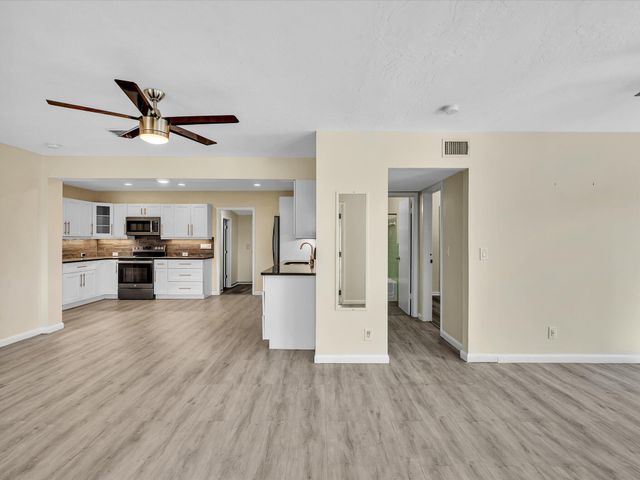 607 W Perry Street, Lantana, FL 33462