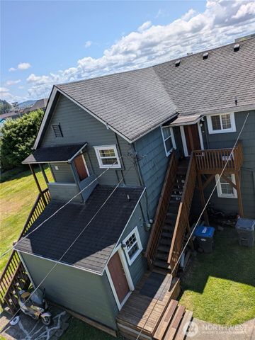 206 E 1st Street, Aberdeen, WA 98520