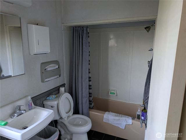 206 E 1st Street, Aberdeen, WA 98520