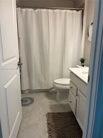 1069 NW 4th Ter, Florida City, FL 33034