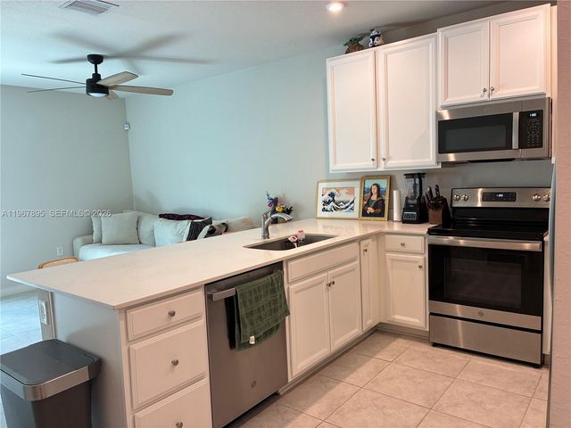 1069 NW 4th Ter, Florida City, FL 33034