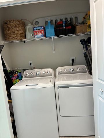 1069 NW 4th Ter, Florida City, FL 33034