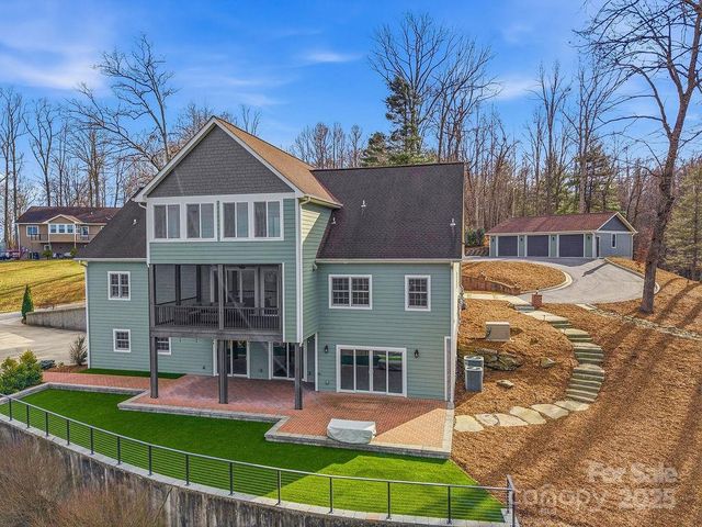 38 Sweetwater Oaks Drive, Fletcher, NC 28732