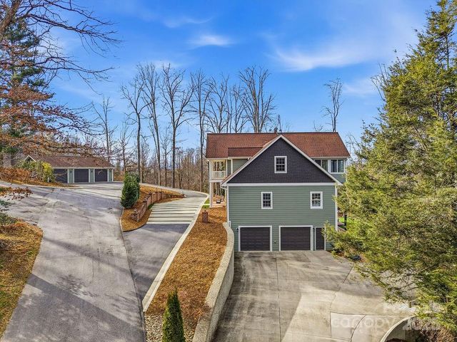 38 Sweetwater Oaks Drive, Fletcher, NC 28732