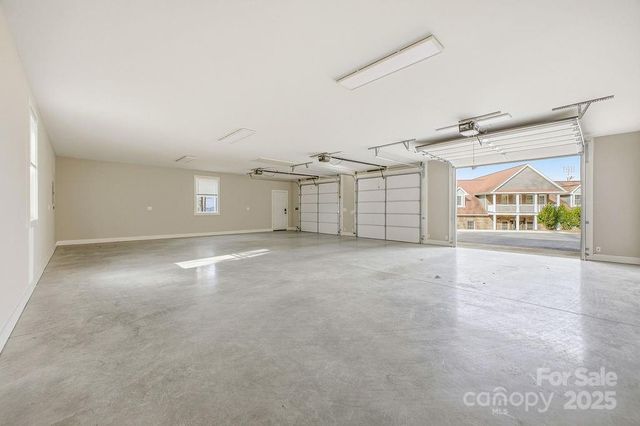 38 Sweetwater Oaks Drive, Fletcher, NC 28732