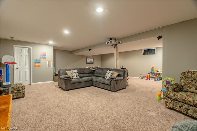 5263 Frederick Street, Barberton, OH 44203