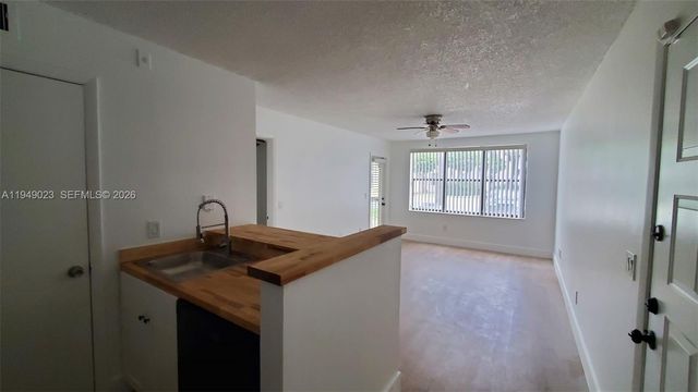 4581 W Mcnab Rd 15, Pompano Beach, FL 33069