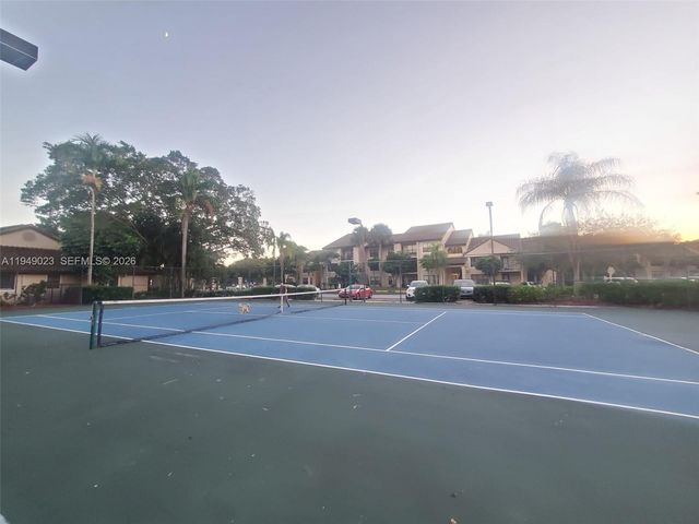 4581 W Mcnab Rd 15, Pompano Beach, FL 33069