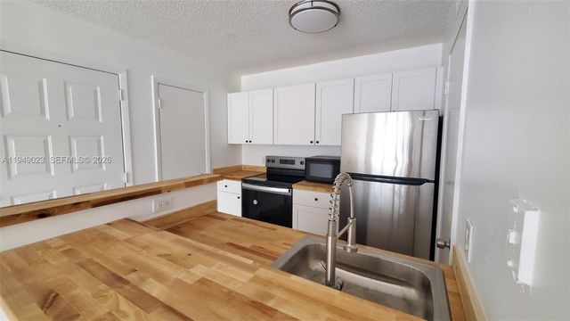 4581 W Mcnab Rd 15, Pompano Beach, FL 33069